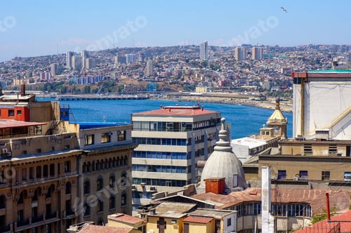 Preview: Coastal view of Valparaiso, Chile and Viña Del Mar.