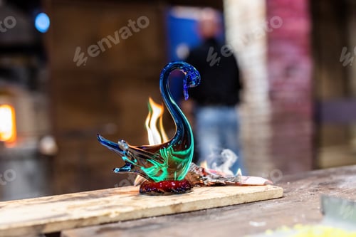 Preview: Murano glass handmade glassware at workshop in Murano, Italy