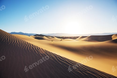 Preview: Sand dunes in California