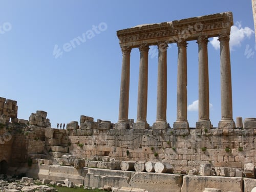 Preview: Baalbeck roman ruins in Lebanon