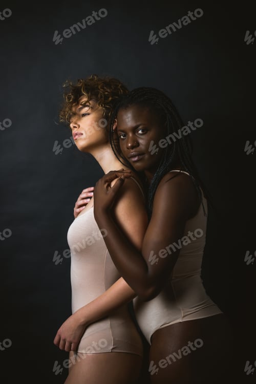 Preview: Beauty shot of multiracial group of women