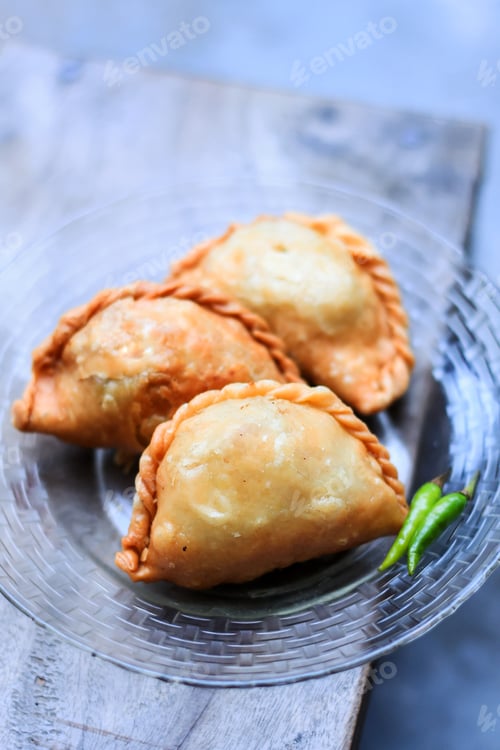 Preview: Kue Pastel Goreng or Jalangkote