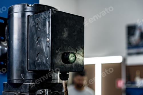 Preview: The electric lift for cars in the car repair service