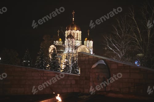 Preview: Church at night on the square