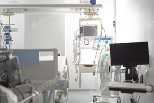 Preview: Empty hospital room with modern equipment awaiting patient
