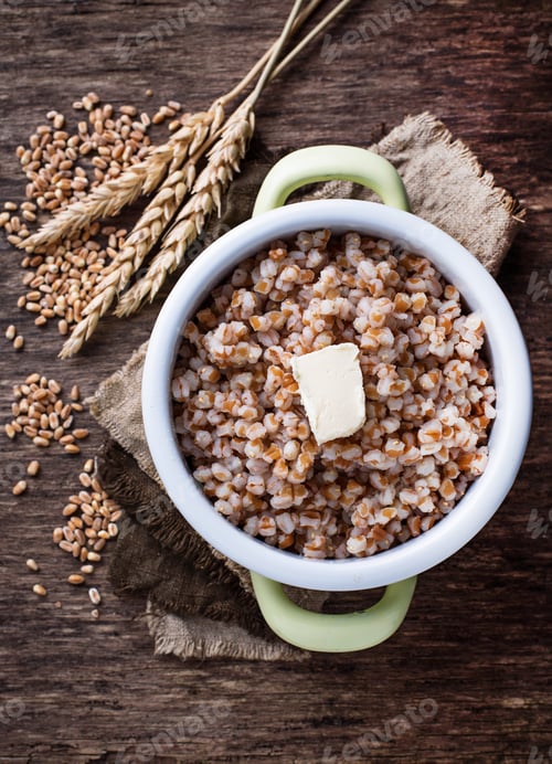 Preview: Barley porridge with butter in green pot