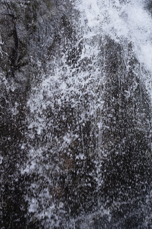 Preview: falling water close up