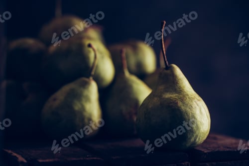 Preview: Juicy pears on dark background
