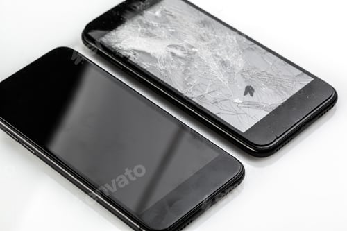 Preview: Mobile phone with broken screen