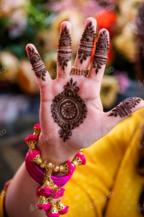 Preview: Henna reddish dye powdered leaves tree Egyptian Asian Indian Muslims Weddings
