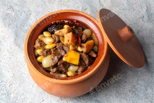 Preview: Quince and plum lamb stew, lamb tandoori (Turkish name; Ayvali - erikli kuzu guvec - kuzu tandir