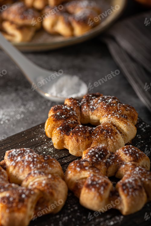 Preview: Delicious apple strudel