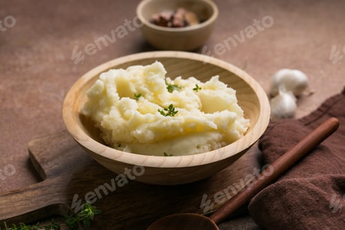Preview: Mashed Potatoes with Thyme in Wooden Bowl – Rustic Comfort Food