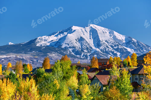 Preview: Residential neighborhood in Colorado at autumn