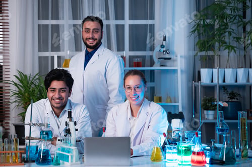 Preview: A group of young scientists are conducting experiments in the lab using a microscope.