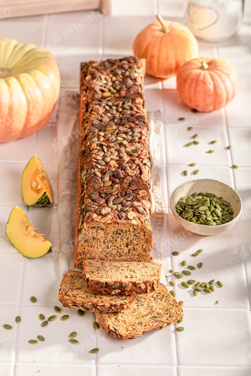 Preview: Hot pumpkin bread made of squash seeds.