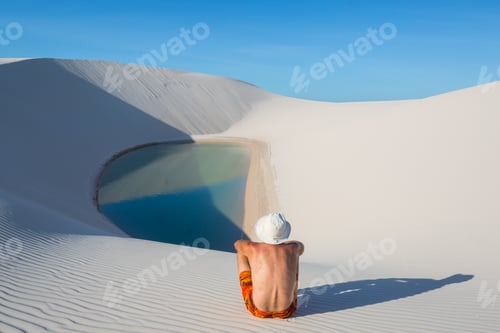 Preview: Hiker in dunes in Brazil