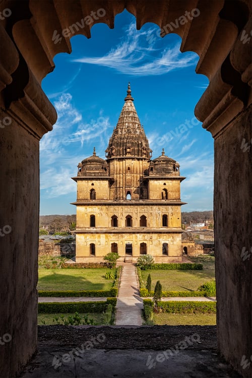 Preview: Royal cenotaphs of Orchha, India