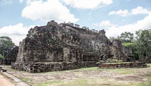 Preview: Temple of a figure lying in Angkor Wat