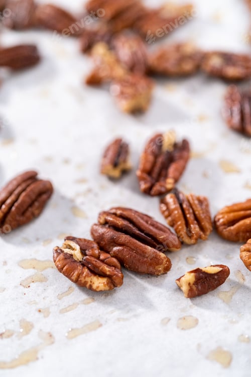 Preview: Toasted pecans