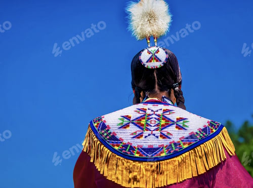 Preview: Closeup shot of a person in an Asian colorful festive costume