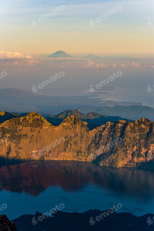 Preview: Sunrise View of Mount Segara Anak Lake, Mount Agung and the thre Gili Isles from the 3726m Summit of