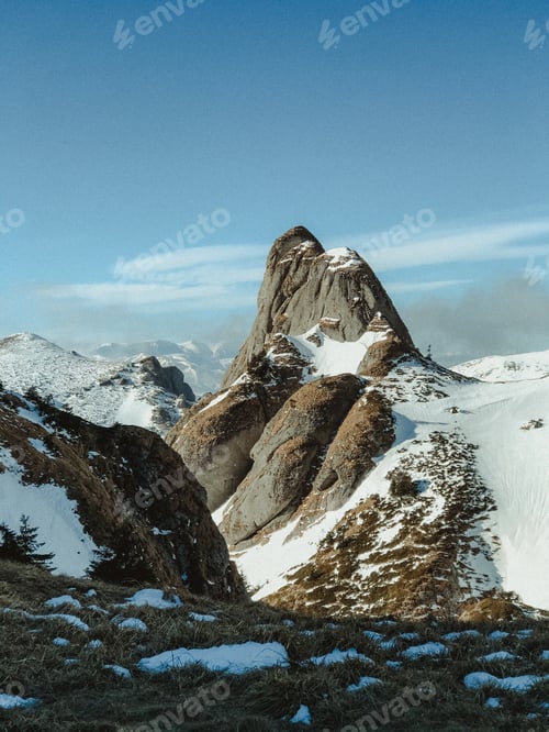 Preview: Snowy mountain peak