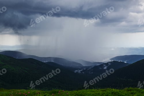 Preview: Breathtaking view. Majestic Carpathian mountains. Beautiful landscape