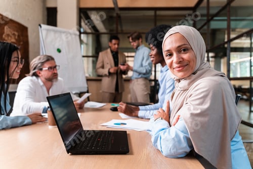 Preview: start up business team in the office