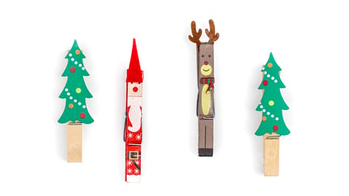 Preview: Christmas clothespins on white background isolated, flat lay.