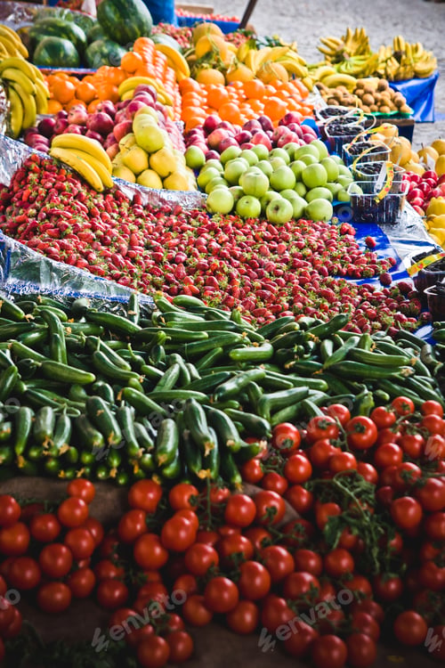 Preview: fruits and vegetables in a market