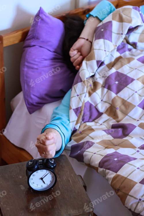 Preview: alarm clock and desire to stay in bed