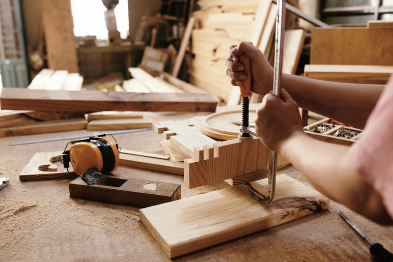 Capenter in 64 Robin Drive, Ipswich, Suffolk, England IP2 0TF