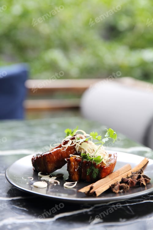 Preview: Roasted Pork Belly With Chinese Herbs