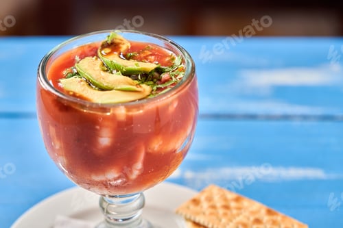 Preview: Authentic Mexican Shrimp Cocktail Served with Crackers and Lime
