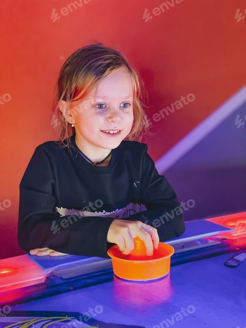 Preview: Kids!