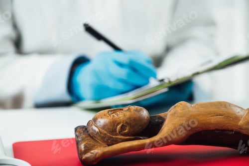 Preview: Expert Wooden Art Appraisal