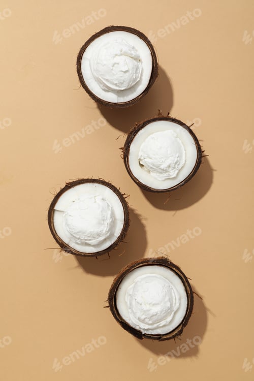 Preview: Summer dessert - ice cream, ice cream with coconut