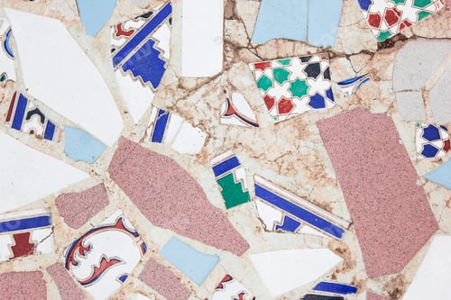 Preview: Wall with broken ceramic colored fragments