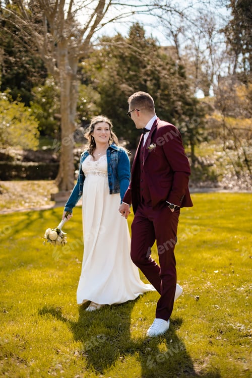 Preview: Couple in love walking in the park