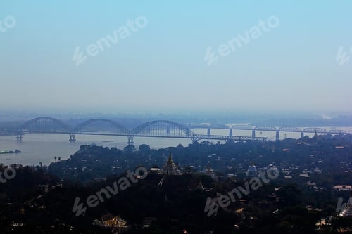 Preview: Railroad bridge across the river.