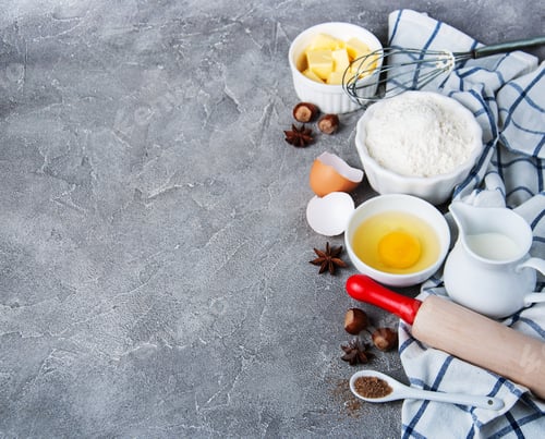 Preview: Kitchen table with various ingredients
