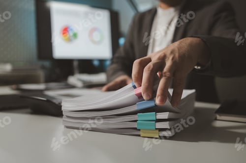 Preview: Preparing documents to attend the meeting, Checking documents that employees have brought in the off