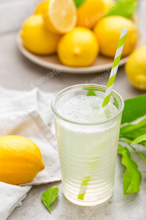 Preview: Lemonade. Drink with fresh lemons. Lemon cocktail with juice.