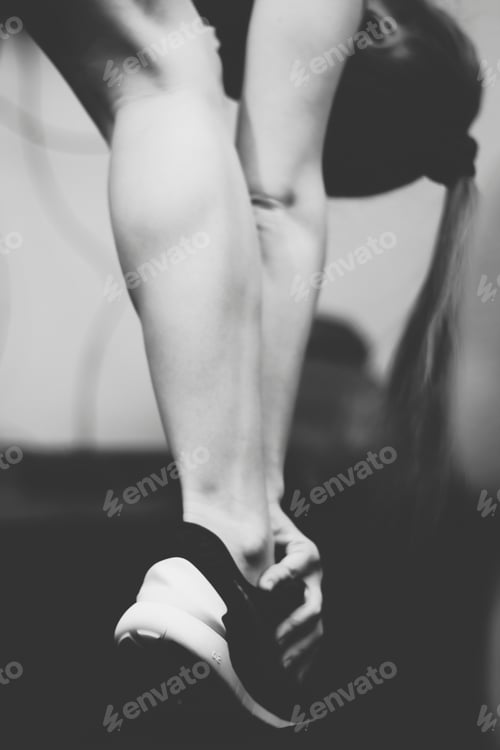 Preview: Girl is do fitness at home.