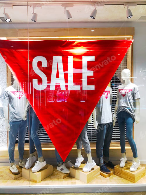 Preview: Sale at clothing store