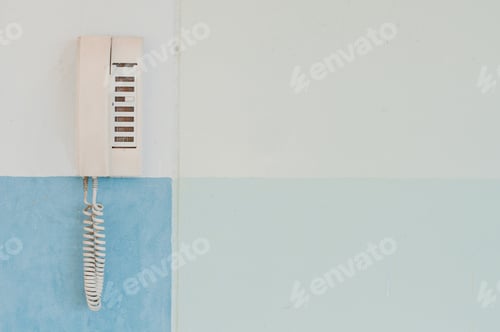 Preview: phone without botton