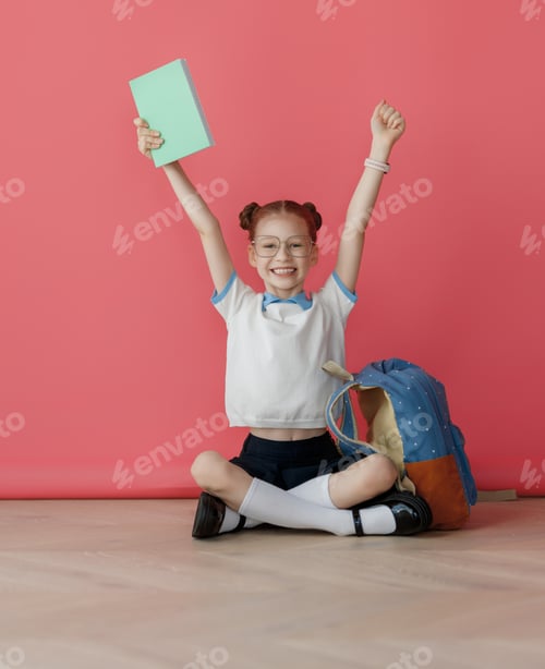 Visualização: garota está pronta para voltar à escola