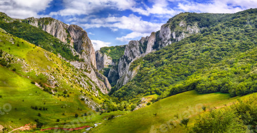 Preview: Turda gorge Cheile Turzii is a natural reserve with marked trails for hikes on Hasdate River