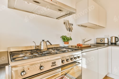 Preview: Delightful kitchen with modern gas hob
